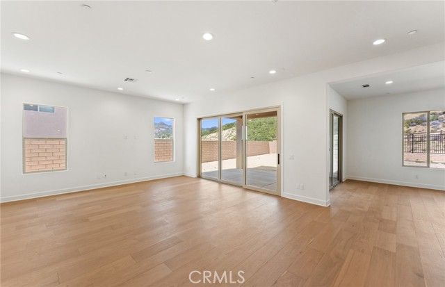 11838 Canoga Avenue, Chatsworth (los Angeles), CA 91311