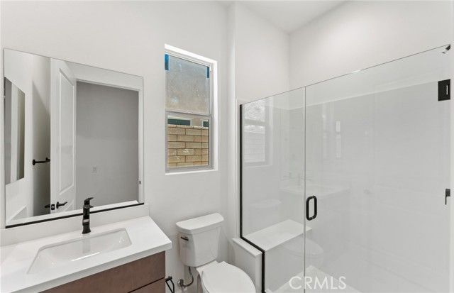 11838 Canoga Avenue, Chatsworth (los Angeles), CA 91311