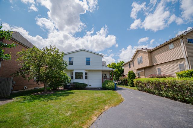 335 Oak Street, Elmhurst, IL 60126