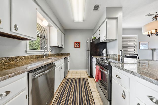 250 Grand Isle Dr Apt 5A, Hot Springs, AR 71913