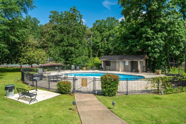 250 Grand Isle Dr Apt 5A, Hot Springs, AR 71913