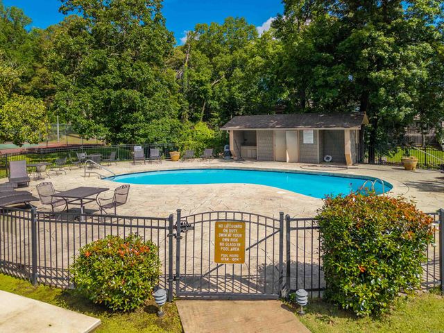 250 Grand Isle Dr Apt 5A, Hot Springs, AR 71913