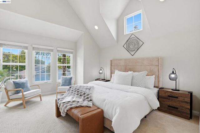 1003 Greenbrier Ct, San Leandro, CA 94577