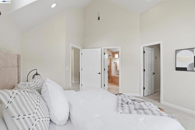 1003 Greenbrier Ct, San Leandro, CA 94577