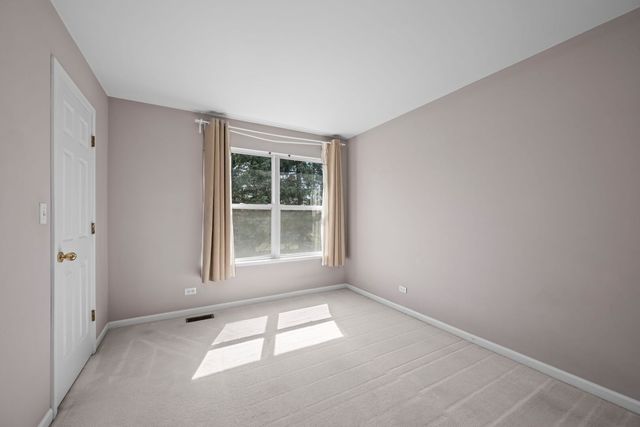 1165 Windham Lane 1165, Elk Grove Village, IL 60007