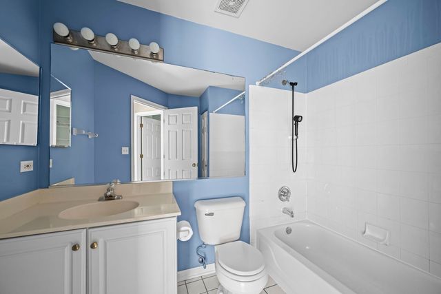 1165 Windham Lane 1165, Elk Grove Village, IL 60007