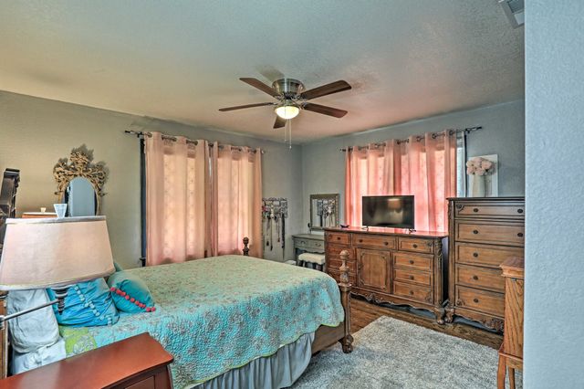 9886 Lake Haven Circle, Fort Worth, TX 76108
