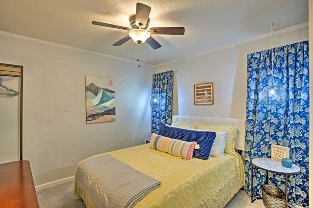 9886 Lake Haven Circle, Fort Worth, TX 76108