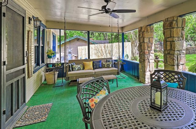9886 Lake Haven Circle, Fort Worth, TX 76108