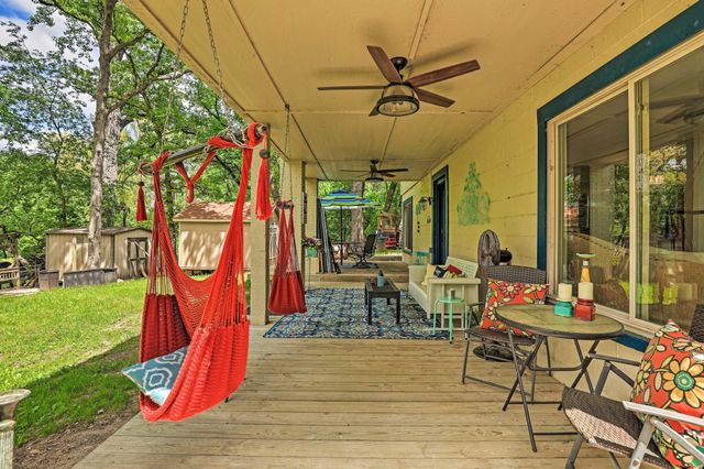 9886 Lake Haven Circle, Fort Worth, TX 76108