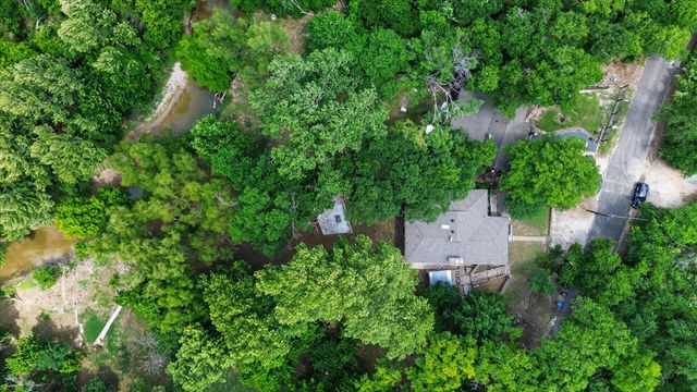 9886 Lake Haven Circle, Fort Worth, TX 76108
