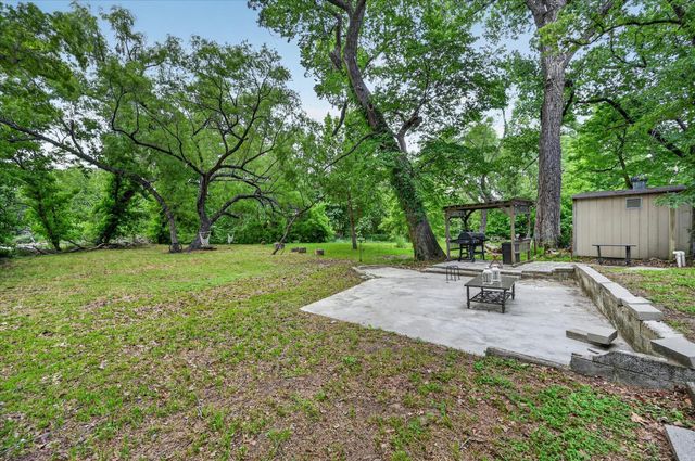 9886 Lake Haven Circle, Fort Worth, TX 76108