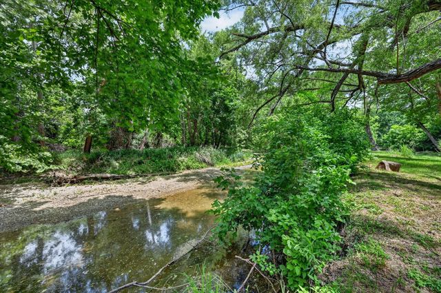 9886 Lake Haven Circle, Fort Worth, TX 76108