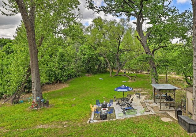 9886 Lake Haven Circle, Fort Worth, TX 76108