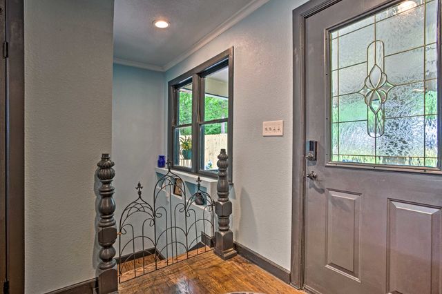 9886 Lake Haven Circle, Fort Worth, TX 76108