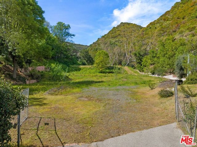 3375 Mandeville Canyon Road, Los Angeles, CA 90049