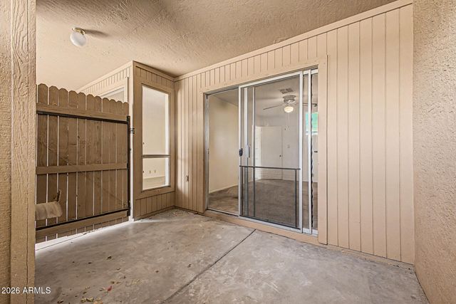 20236 N 6TH Drive 6, Phoenix, AZ 85027
