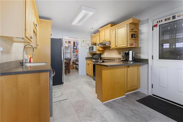 1303 Carman SE Court, Conyers, GA 30013