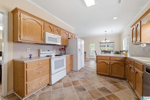152 VICTORIA LANE, Pleasant Grove, AL 35127