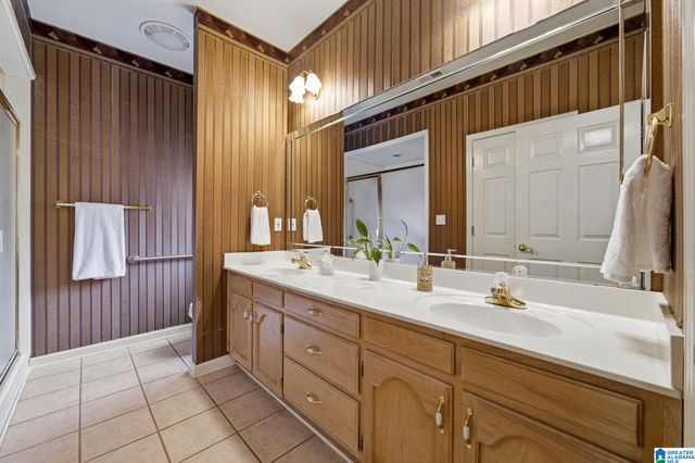 152 VICTORIA LANE, Pleasant Grove, AL 35127