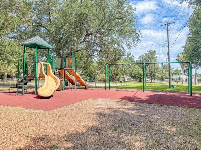2420 AVENUE A NW, Winter Haven, FL 33880