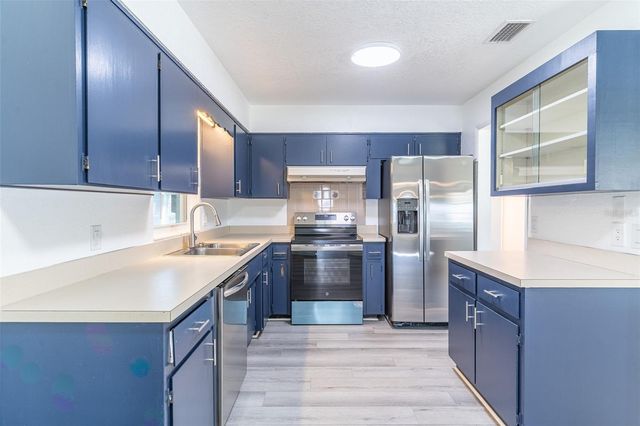 2420 AVENUE A NW, Winter Haven, FL 33880