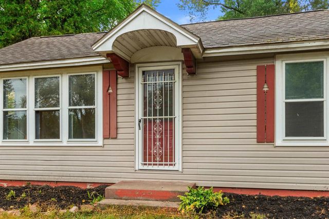 108 POND STREET, Amherst, WI 54406