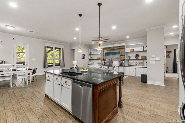 28968 Windlesham Way, San Antonio, TX 78260