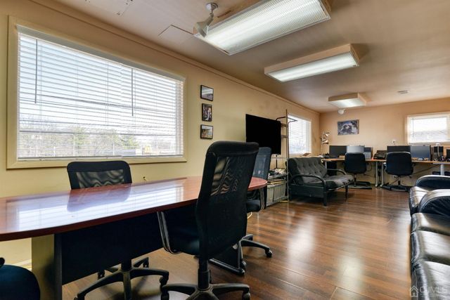 729 State Route 18, East Brunswick, NJ 08816