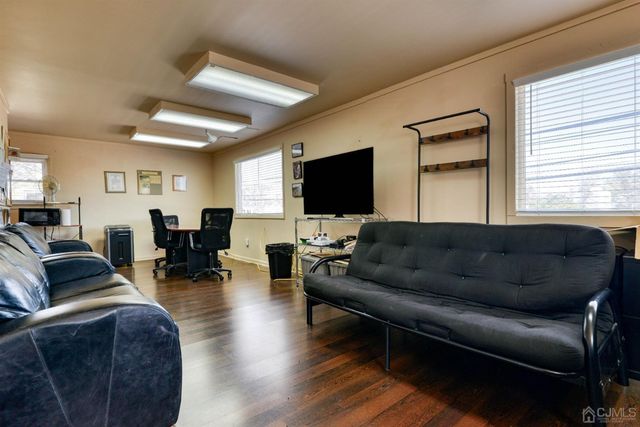 729 State Route 18, East Brunswick, NJ 08816