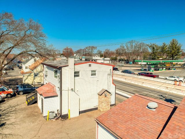 729 State Route 18, East Brunswick, NJ 08816