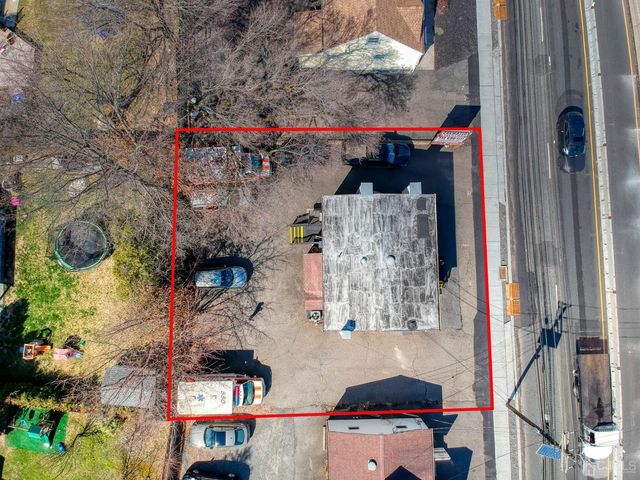 729 State Route 18, East Brunswick, NJ 08816