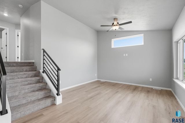 608 N Yankee Ave Avenue, Sioux Falls, SD 57110