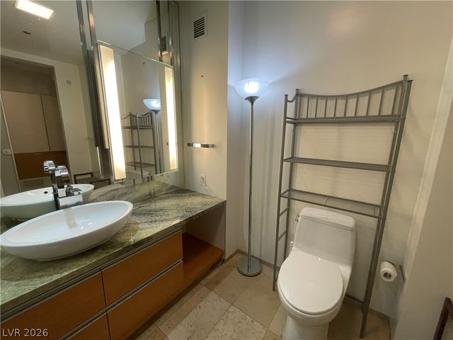 3722 Las Vegas Boulevard 1605, Las Vegas, NV 89158
