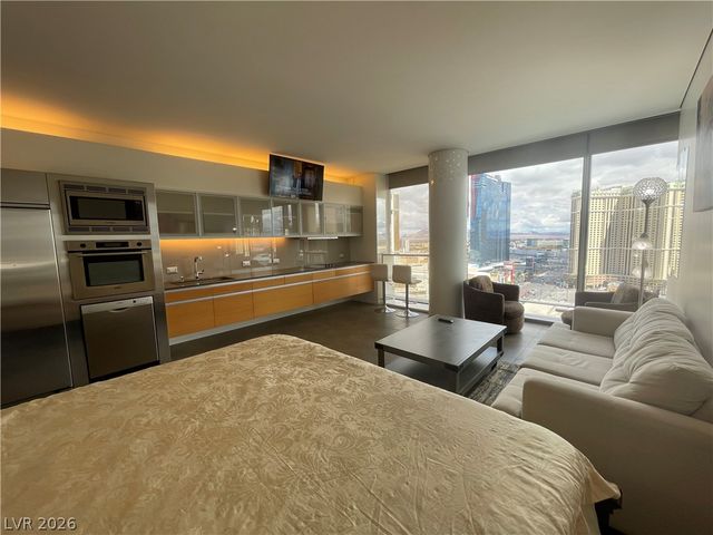3722 Las Vegas Boulevard 1605, Las Vegas, NV 89158