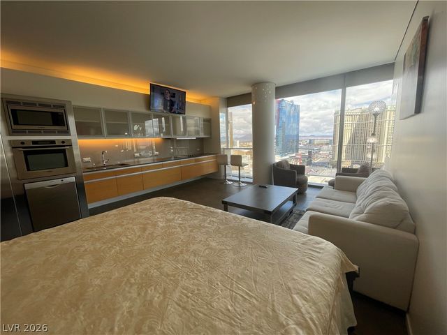 3722 Las Vegas Boulevard 1605, Las Vegas, NV 89158