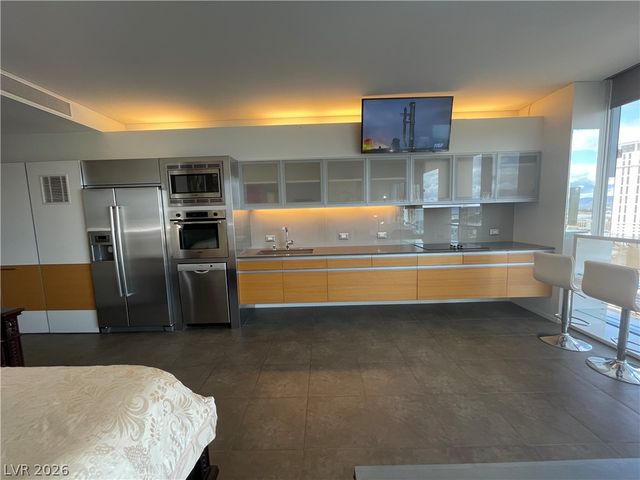 3722 Las Vegas Boulevard 1605, Las Vegas, NV 89158