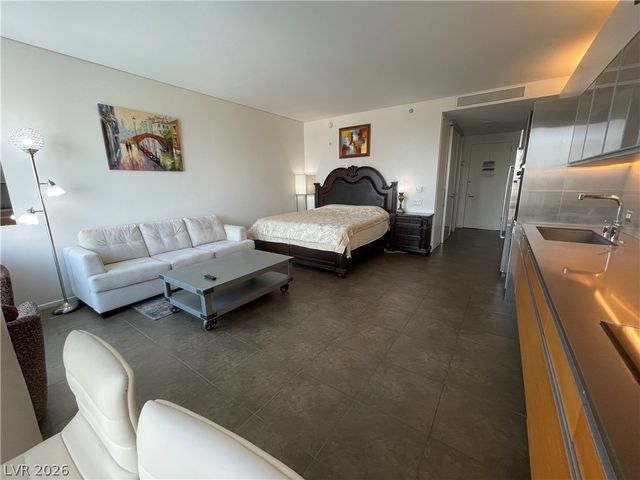 3722 Las Vegas Boulevard 1605, Las Vegas, NV 89158