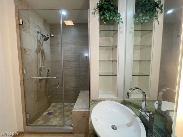 3722 Las Vegas Boulevard 1605, Las Vegas, NV 89158