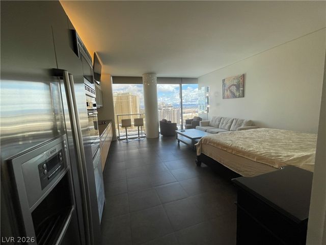 3722 Las Vegas Boulevard 1605, Las Vegas, NV 89158