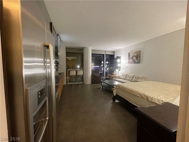 3722 Las Vegas Boulevard 1605, Las Vegas, NV 89158