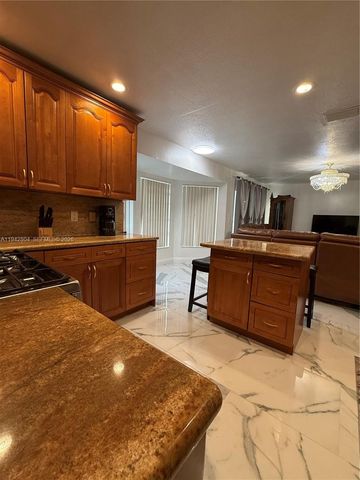 1450 NW 129th Ave, Sunrise, FL 33323