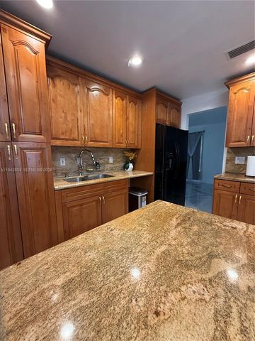 1450 NW 129th Ave, Sunrise, FL 33323