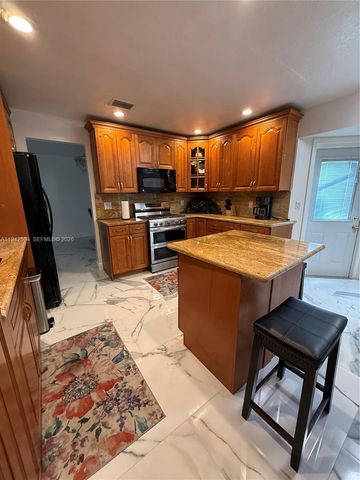 1450 NW 129th Ave, Sunrise, FL 33323