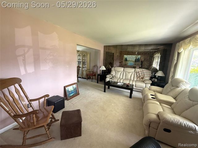 29531 N Seaway Court, Harrison Twp, MI 48045