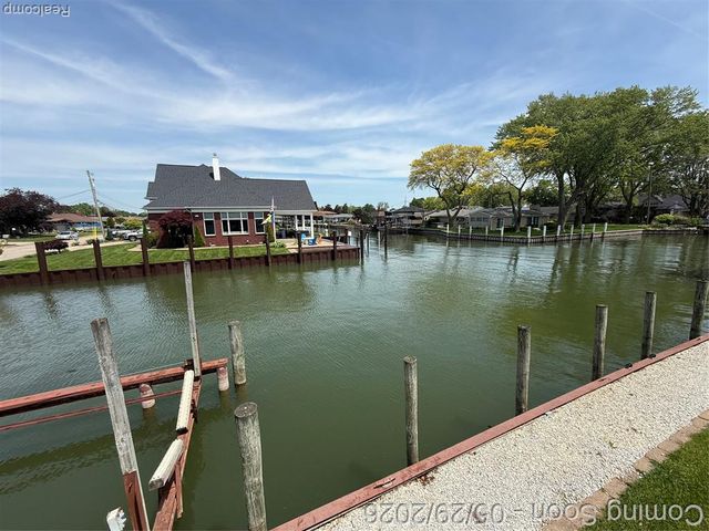 29531 N Seaway Court, Harrison Twp, MI 48045