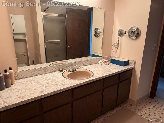 29531 N Seaway Court, Harrison Twp, MI 48045