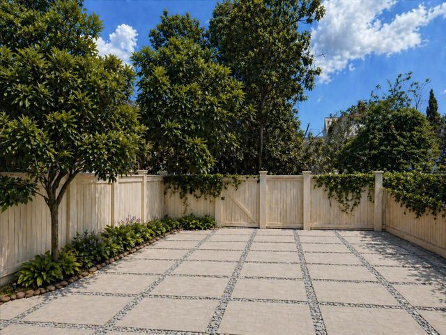 8 Islington Court, Charleston, SC 29403