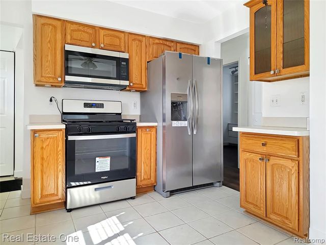 8241 Clippert Street, Taylor, MI 48180
