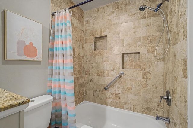 1302 Canyon Springs Drive, La Porte, TX 77571